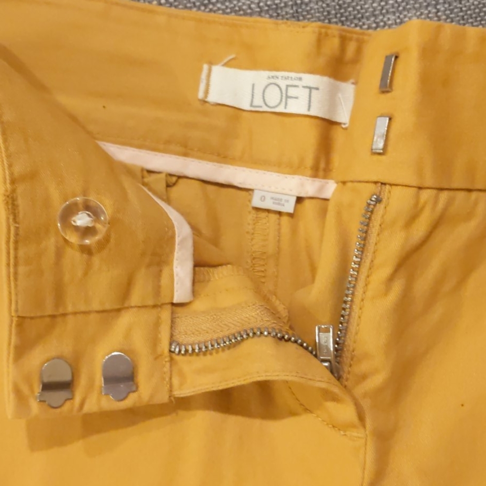 Loft Shorts - Picture 4 of 4